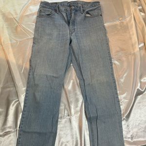 Classic vintage light washed Levi’s from the 90s can never go out of style